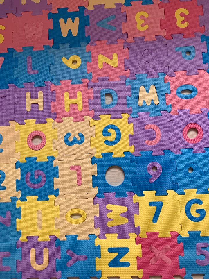 Puzzle Bodenmatte Kinderzimmer 4 Pakete in Braunschweig