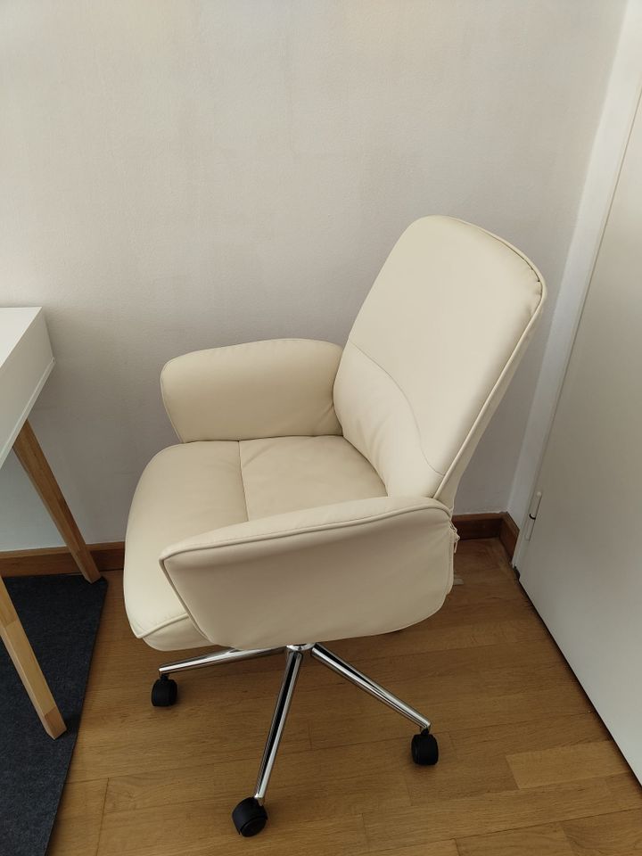 Office chair - ideal for study or homeoffice in München