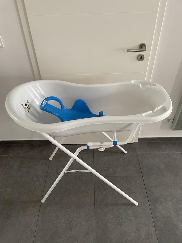 Baby Badewanne XXL 100 cm mit Ablauf und Badewannenständer in Süpplingen