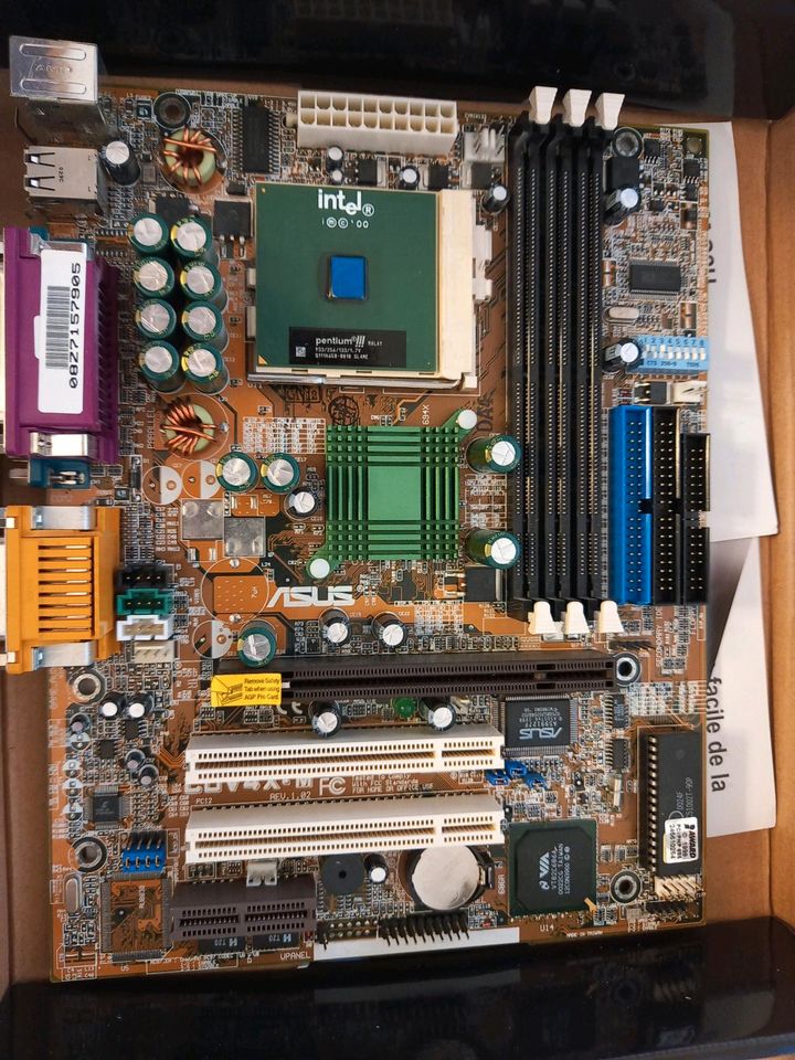 Mainboard Asus CUV4X-M AGP Intel Pentium 3 933Mhz Sockel 370 in Stuhr