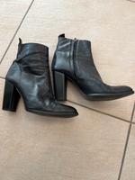 Zara Lederstiefeletten Stiefeletten 41 Nordrhein-Westfalen - Hürth Vorschau