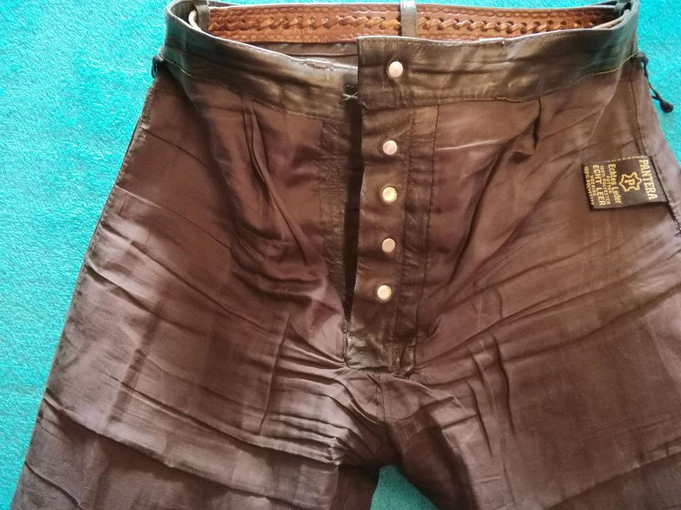 Lederhose PANTERA Gr. 32, braun mit Gürtel in Dannstadt-Schauernheim