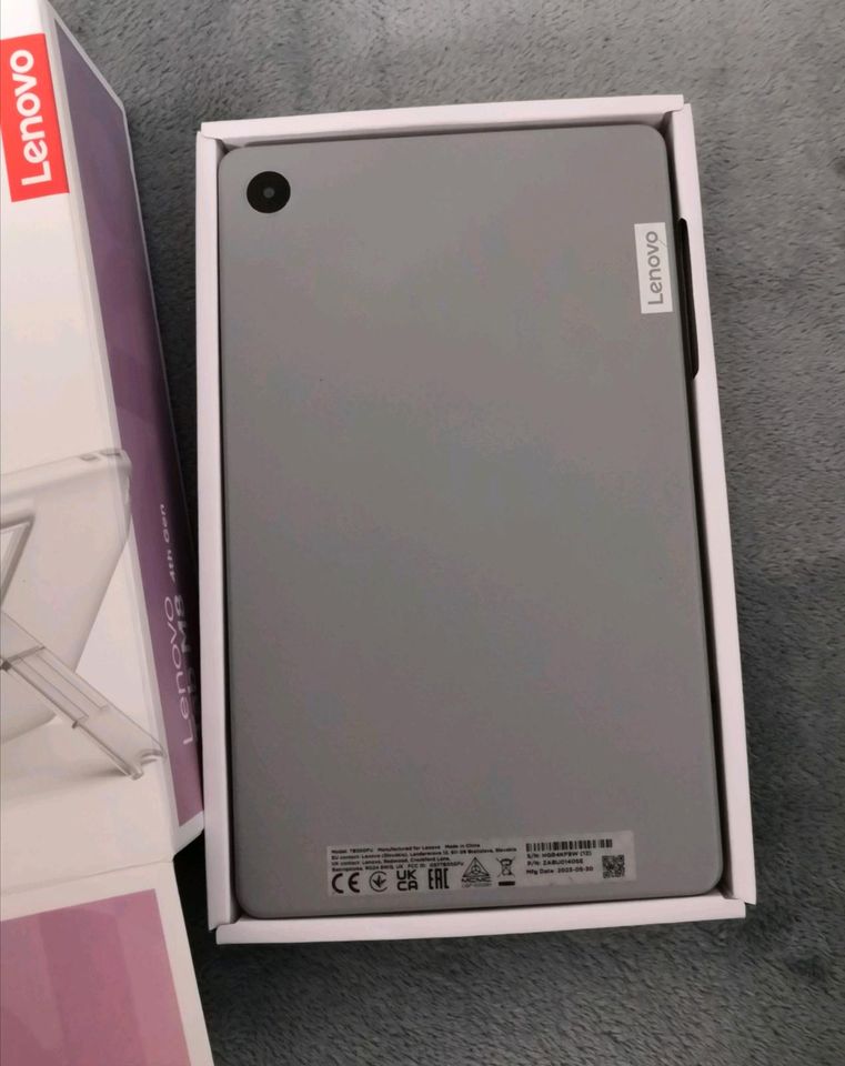 Lenovo Tab M8 + Clear Case in Leipzig