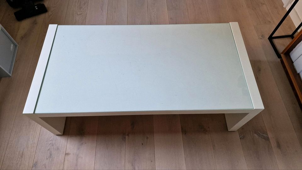 Ikea Expedit Tisch Couchtisch mit Glasplatte 118x59x39cm 16353 in Nürnberg (Mittelfr)