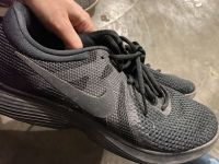 Nike Sportschuhe Gr 42 Sohle wie neu Essen - Schonnebeck Vorschau