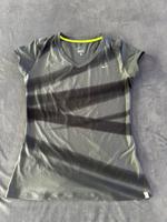 Nike Sport Shirt Gr. L grau Töne Hessen - Eschborn Vorschau