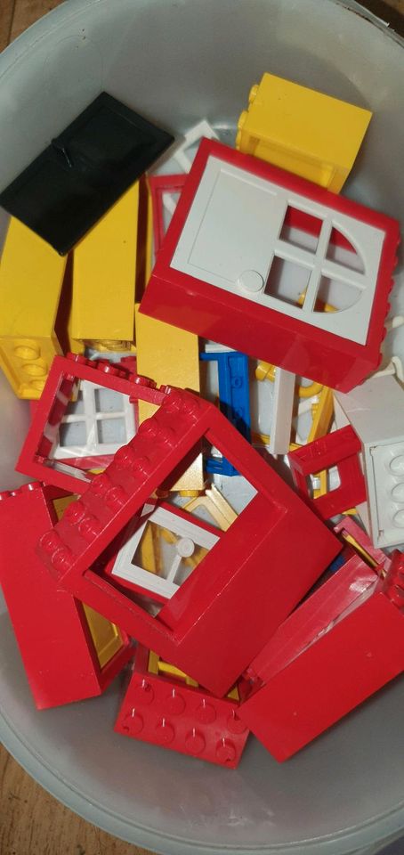 25 Stück Lego Sammlung Konvolut Fenster Türen Absperrungen Zäune in Berlin