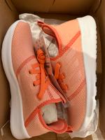 Adidas Cloudfoam Lachs Gr. 37 1/3 Neu Frankfurt am Main - Eckenheim Vorschau