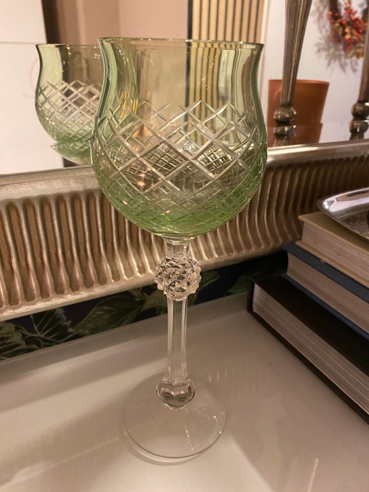 Weinglas Römer römerglas Kristallglass grün Smaragd in Düsseldorf