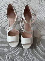 1 Ein Paar Schuhe Nordrhein-Westfalen - Lippstadt Vorschau