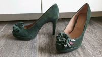 Leder Pumps grün High Heels wildleder 37  neuwertig 5th Avenue Nordrhein-Westfalen - Oberhausen Vorschau