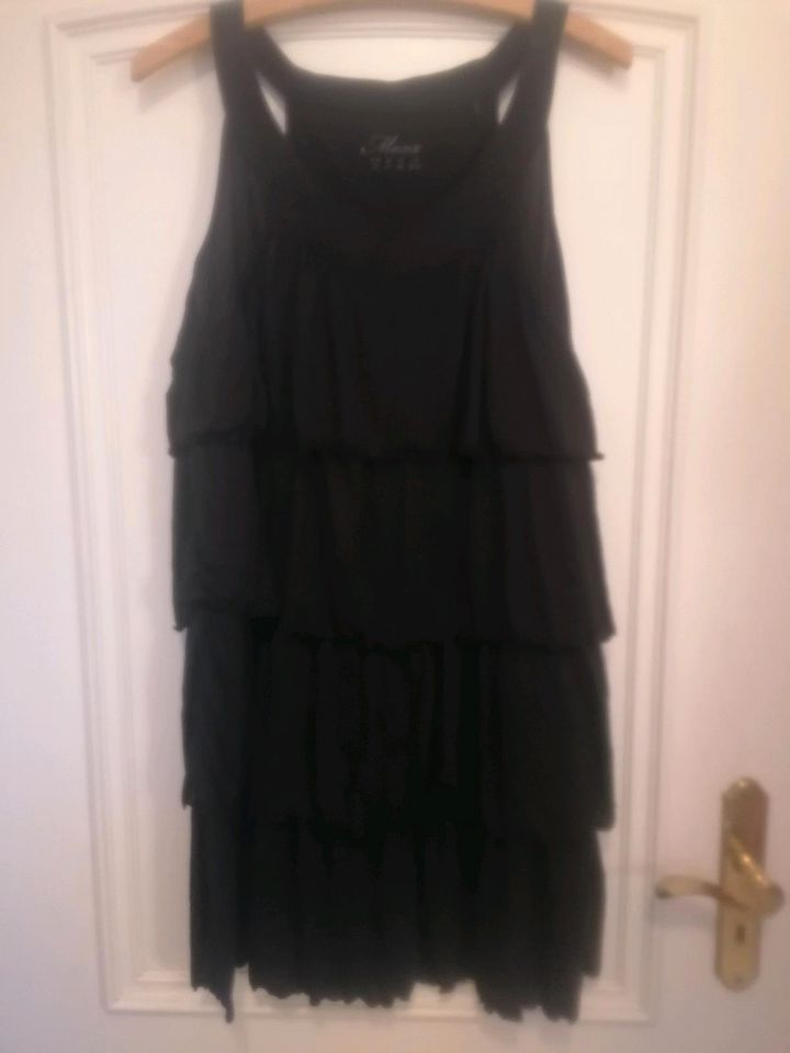 Mexx Kleid Gr. XL schwarz in Erkelenz