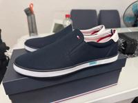 Tommy Hilfiger Schuhe Größe 43 neu mit Etikett Berlin - Spandau Vorschau
