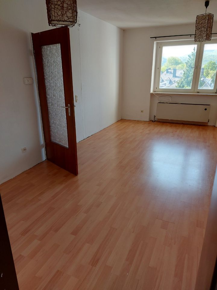 KO-Vorstadt, Schenkendorfstr. 7, 2ZKBBalkon, 55 m2, 3. OG, in Koblenz