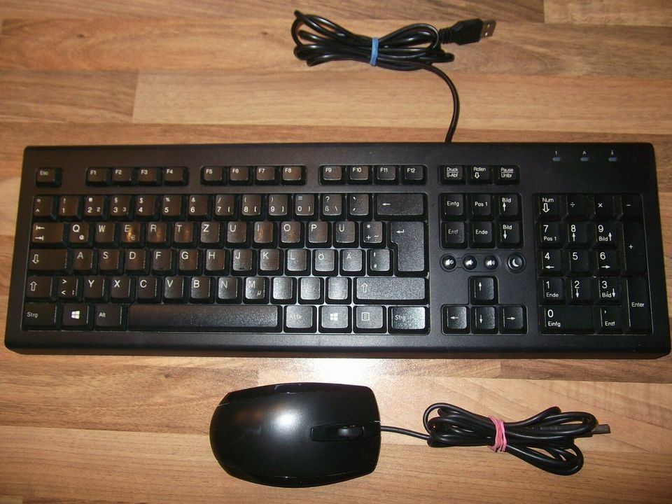 HP - Hewlett Packard USB - Tastatur + HP - USB Maus in Isernhagen