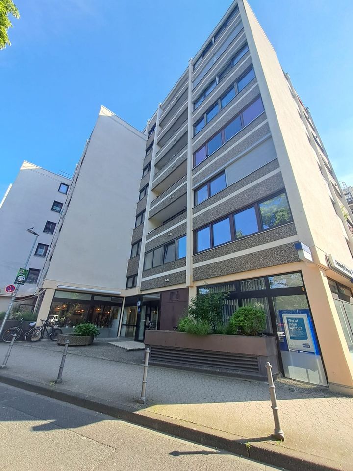 4,5-Raum-Wohnung mit 2 Balkonen, EBK, Garage, Keller, Fahrradraum in Mainz