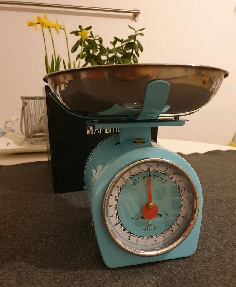 Küchenwaage im Retro-Stil bis 5 kg in Berlin