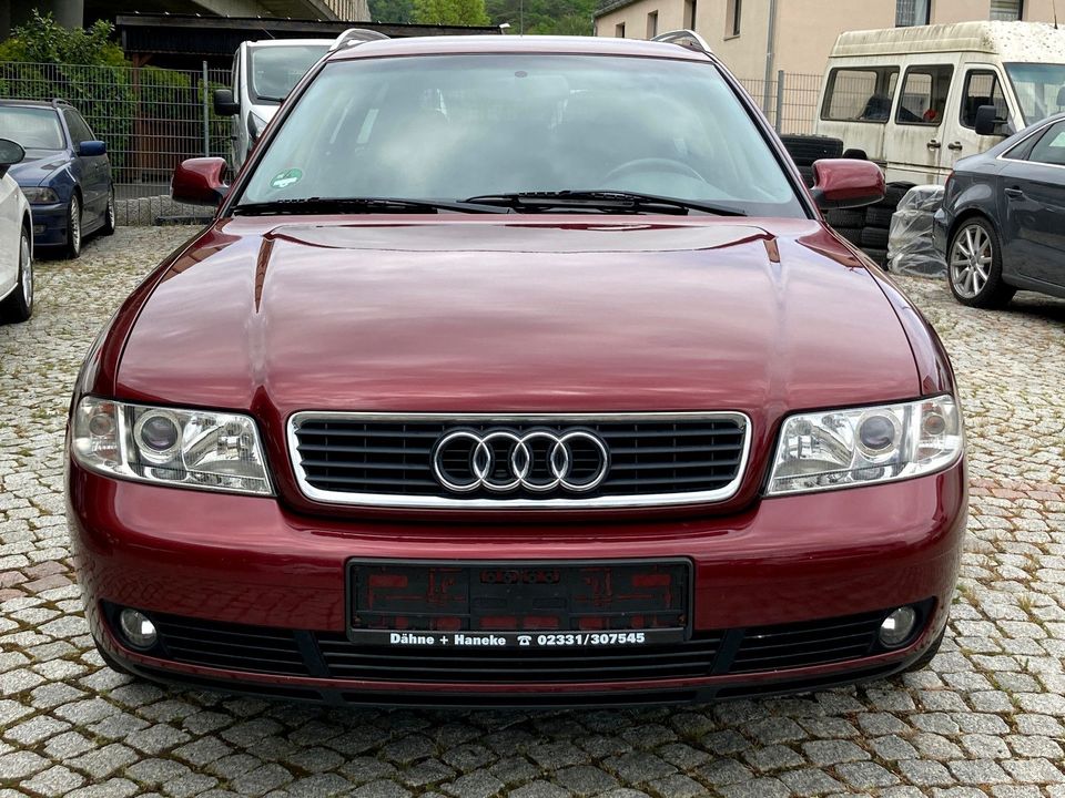 Audi A4 B5 Avant 1.6 Facelift ESP Sitzheizung AHK ALU in Herborn