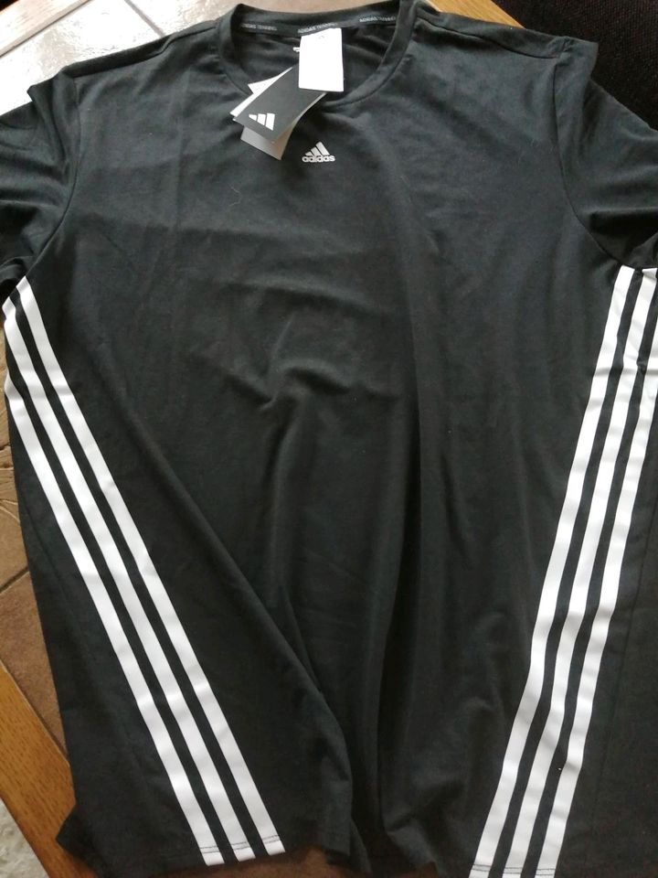 Adidas Sportschirt Damen Gr. XL in Ortrand