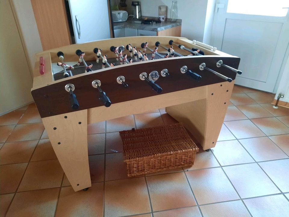 Tischfussball- Tisch, Kicker zu verkaufen in Hohenkirchen