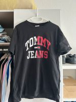 Tommy Hilfiger t-Shirt Nordrhein-Westfalen - Oberhausen Vorschau