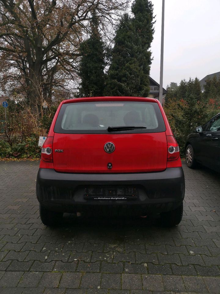 Roter VW Fox in Bielefeld