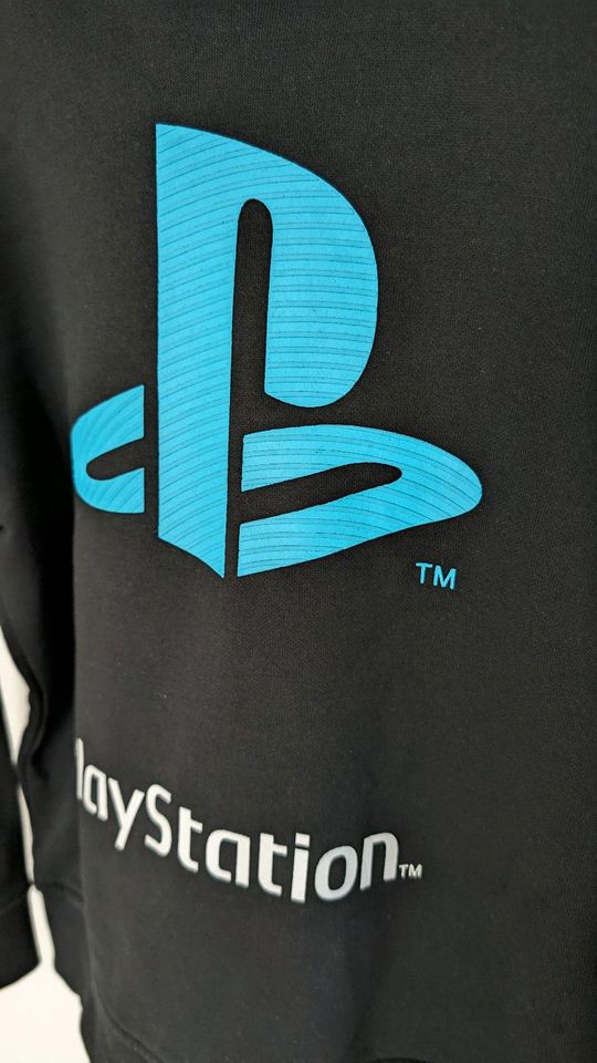 PlayStation Sweatshirt Gr. 134 140 C&A schwarz in Salzkotten