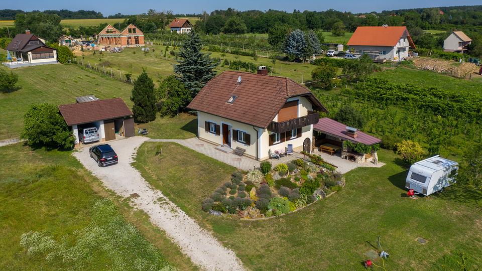 Ungarn: Sehr gemütliches Wohnhaus mit tollem Panoramablick in Rosenbach