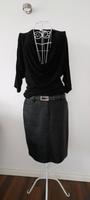 Outfit in L - Kunstleder Rock + GUESS Echtleder Gürtel + Shirt Hessen - Hattersheim am Main Vorschau