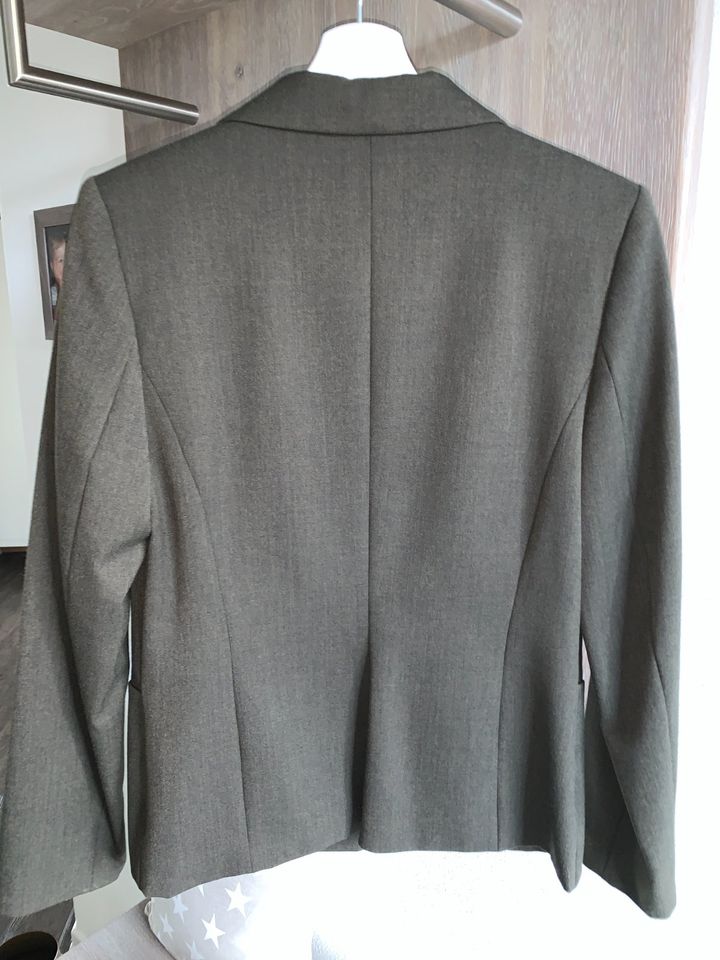 missH Damen Blazer grün Wollmischung Gr. 38 *TOP* in Jörl