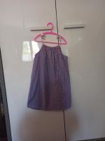 Kleid H&M Gr. 122 Seersucker lila/rosa Top Zustand! Brandenburg - Hohenbocka Vorschau