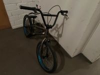 BMX Fahrrad ( beschädigt) Nordrhein-Westfalen - Hilden Vorschau