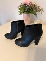 Buffalo Stiefelette Köln - Weidenpesch Vorschau