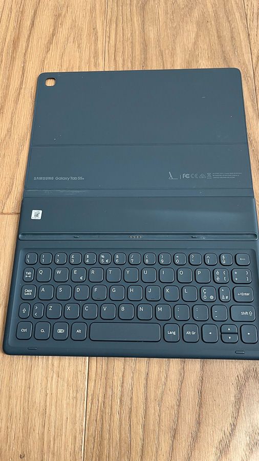 Samsung Galaxy Tab S5e 64GB /LTE mit Bookcover Keyboard - wie neu in Berlin