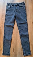 Jeans, schwarz, Größe 152 Nordrhein-Westfalen - Beckum Vorschau