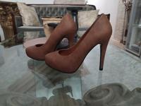 NEU Heels Pumps Schuhe 37 braun Absatz elegant Nordrhein-Westfalen - Haan Vorschau