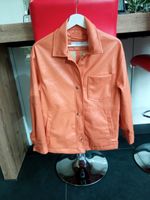Bershka Jacke S orange Lederimitat Hemdjacke Damenjacke neuwertig München - Bogenhausen Vorschau
