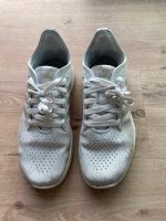Weiße Adidas Sneaker Größe 40 2/3 Hessen - Biedenkopf Vorschau