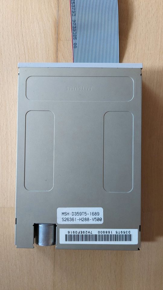 RETRO DISKETTENLAUFWERK 3,5 Zoll mit Kabel Floppy disk in Fellbach