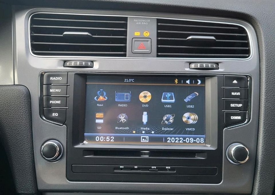 Golf 7 Autoradio mit Navigation, CD, SD, Bluetooth & USB in Stockelsdorf