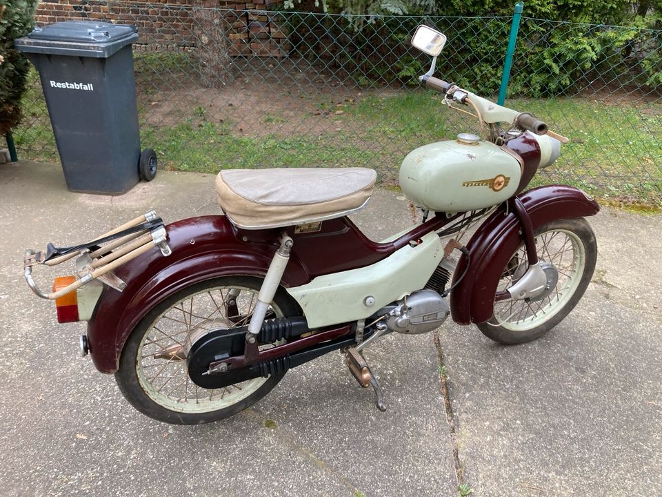 Simson Spatz SR4-1 Pedal-Spatz Moped DDR Papiere in Leipzig