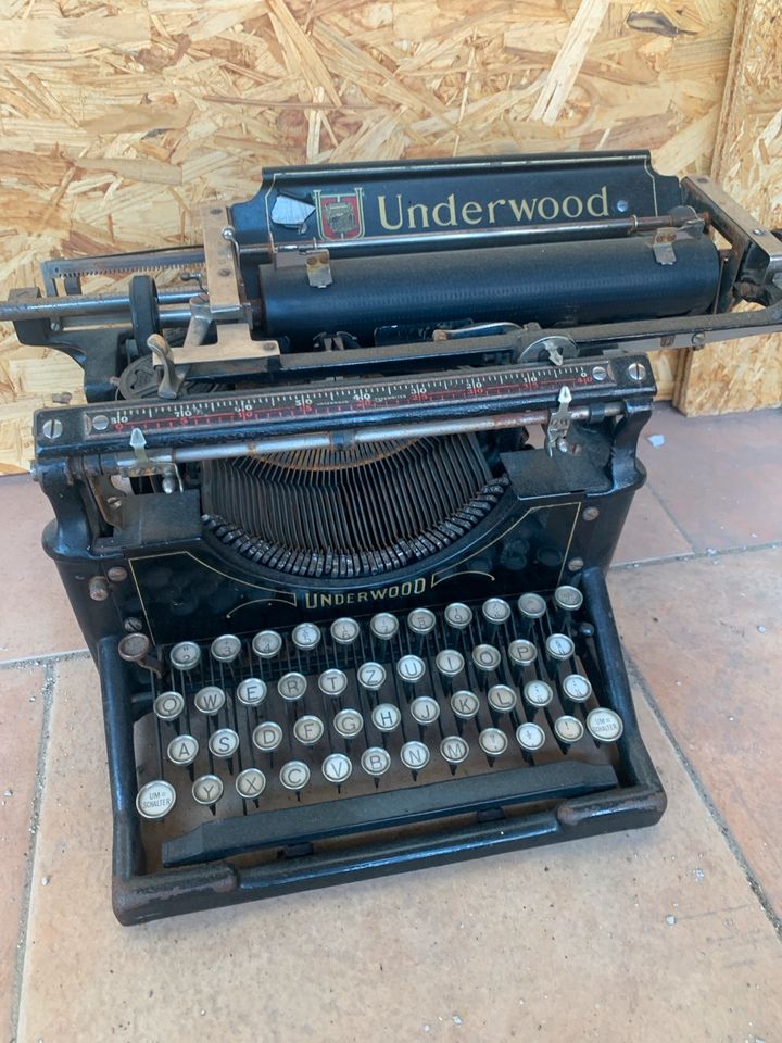 Schreibmaschine von Underwood. in Harzgerode