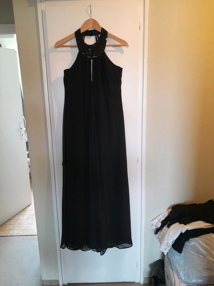 Abendkleid Neckholder schwarz in Duisburg