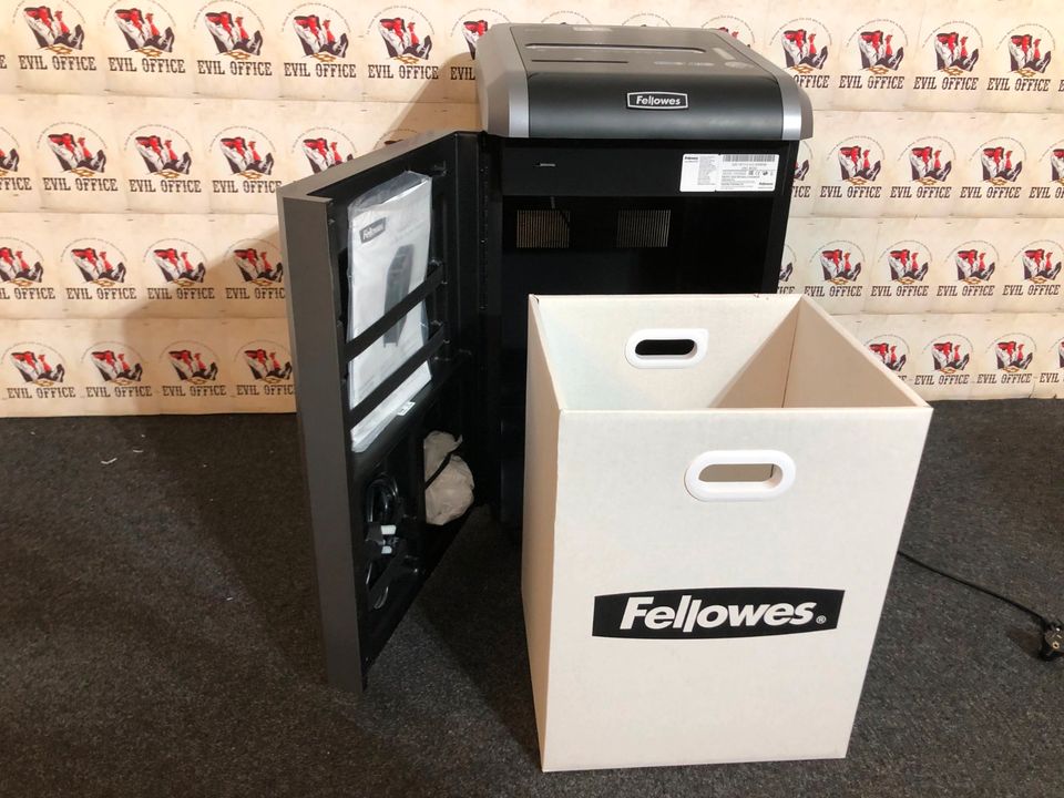 Aktenvernichter von Fellowes Powershred 225i Schwarz in Berlin