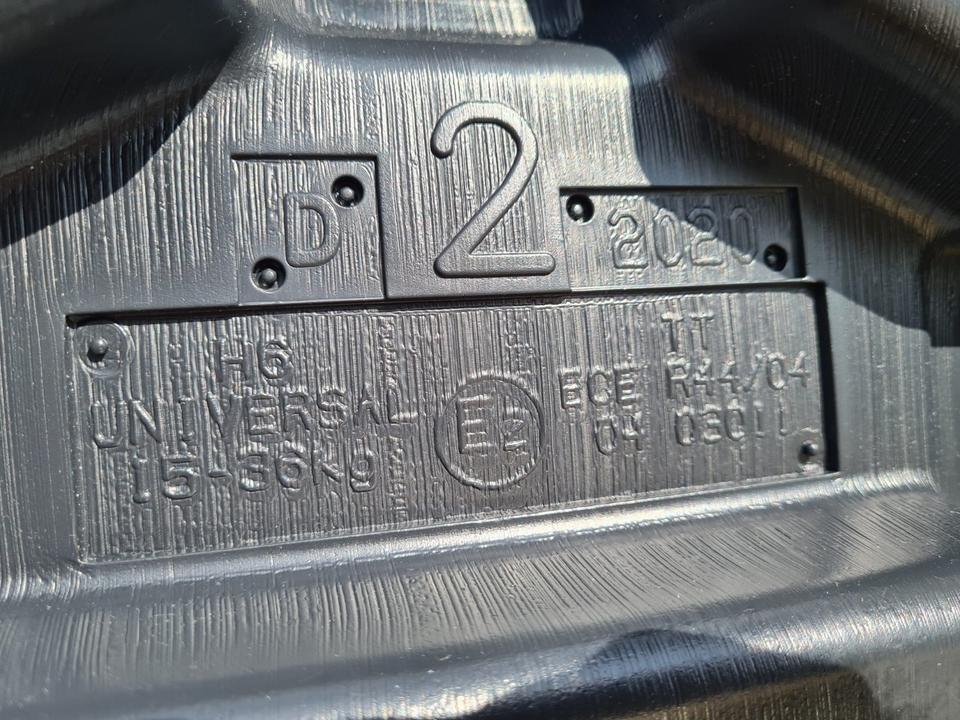 Kindersitzerhöhung H6 Universal 15-36kg in Salach