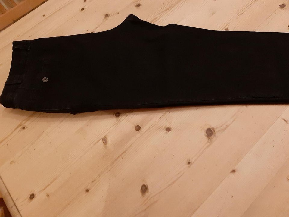 Jeans schwarz Gr. 29 (Gr. 58) XL/XXL in Moosinning