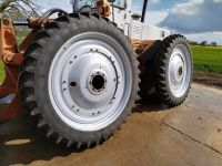 2x Pflegeräder 320/90 R54 Reifen Fendt John Deere IHC Deutz Case Hessen - Reiskirchen Vorschau