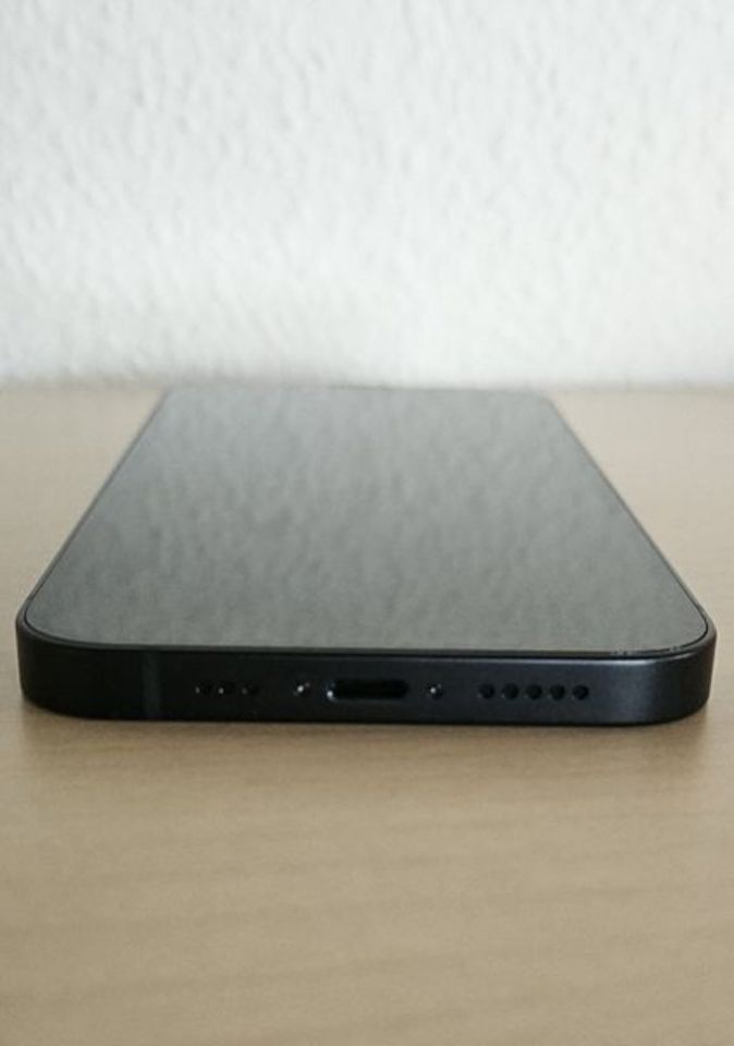 Apple iPhone 13 IOS-Version: 17.4.1 mitternacht-schwarz 128 GB in Bad Waldsee