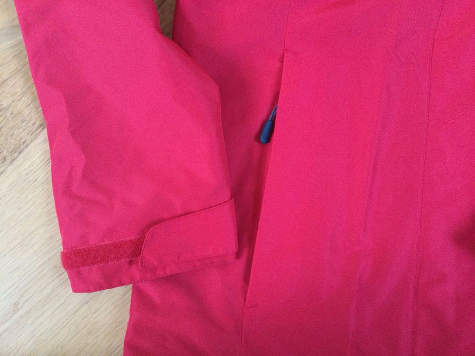 Jack Wolfskin Jacke Damen Gr. S in rot in Ingolstadt