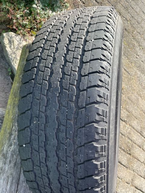 Bridgestone Dueler H/T 840 255/70R18 113S M+S Original Jeep-Felge in Herscheid